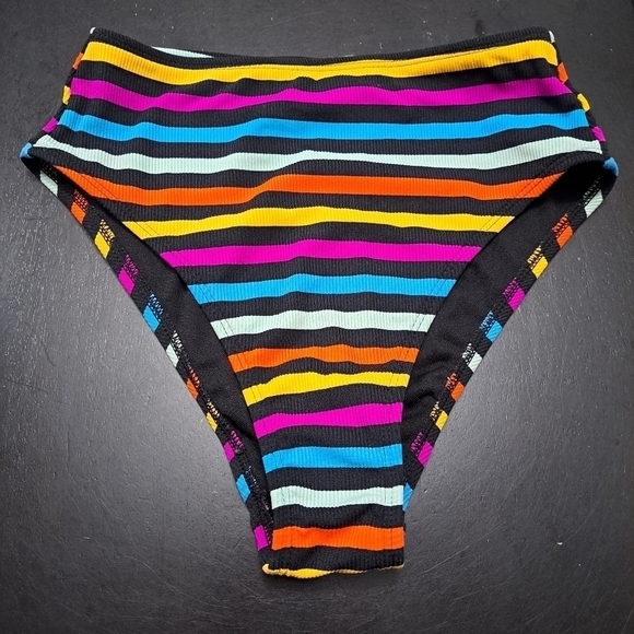 Xhilaration Bikini Bottoms - Picture 1 of 2